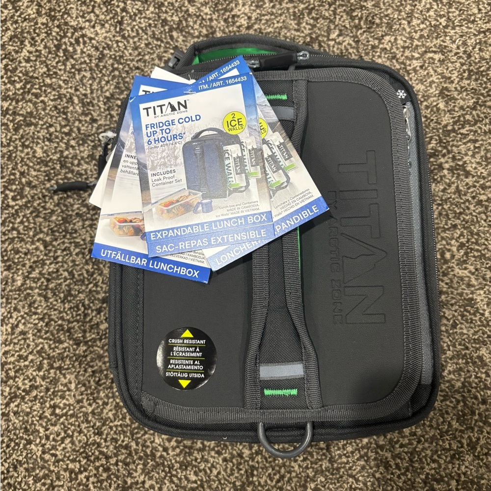 Titan Expandable Lunch Box